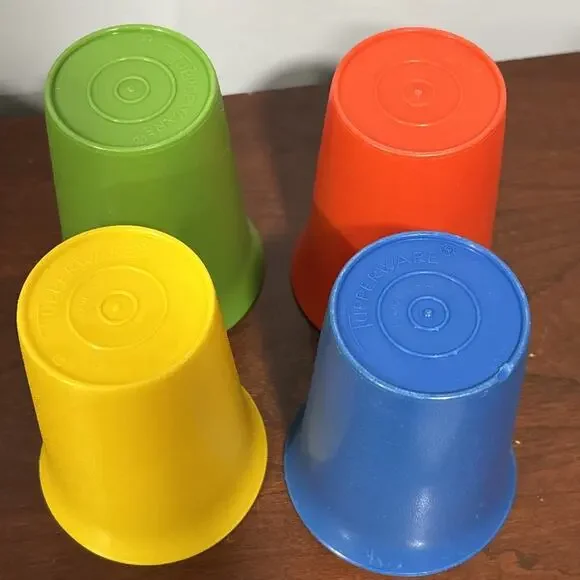 Tupperware 109 7oz Bell Cups Primary Colors 1552 Lips Used Condition - Picture 6 of 11